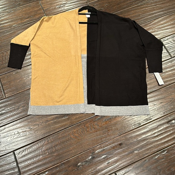 Chico’s Cardigan Sweater In Colorblocked Pattern - Picture 5 of 8